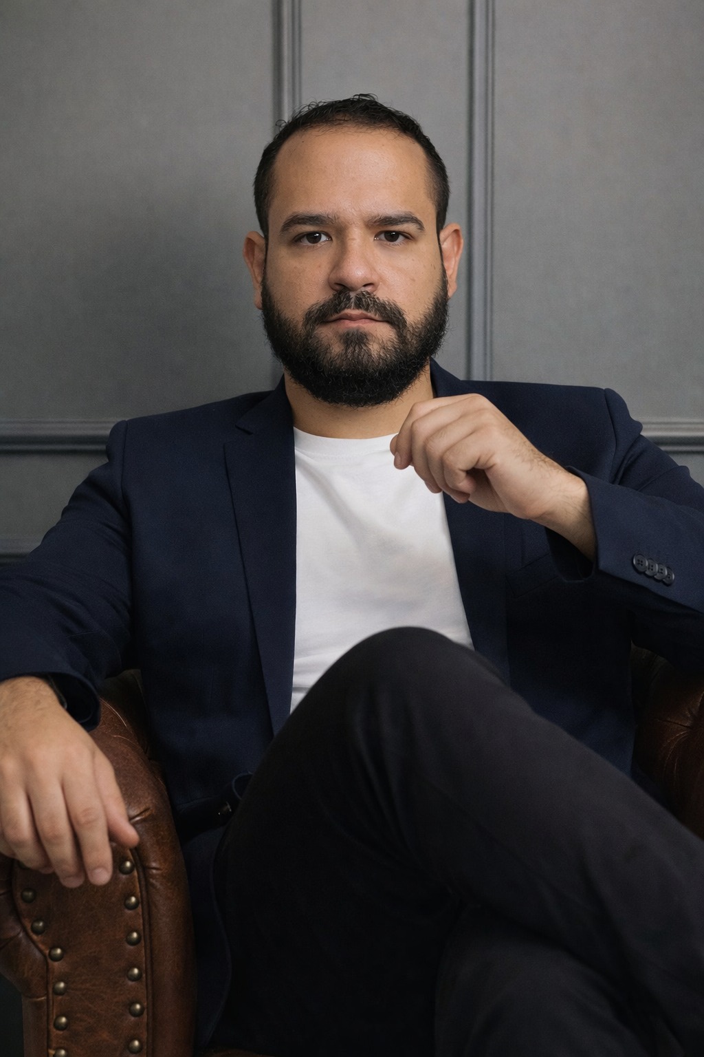 Retrato profissional de Matheus Buscarato